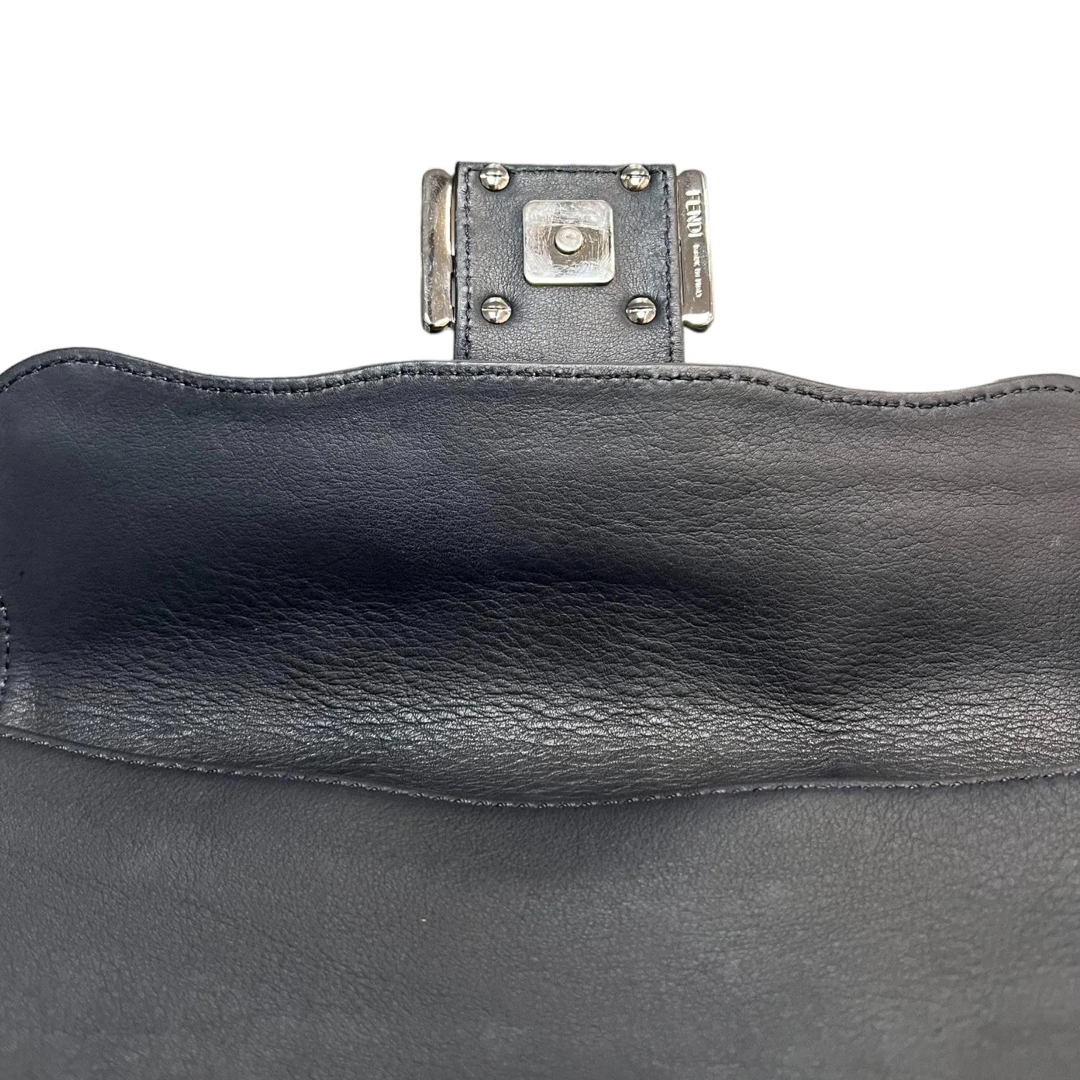 Baguette Calfskin Waves Black GHW