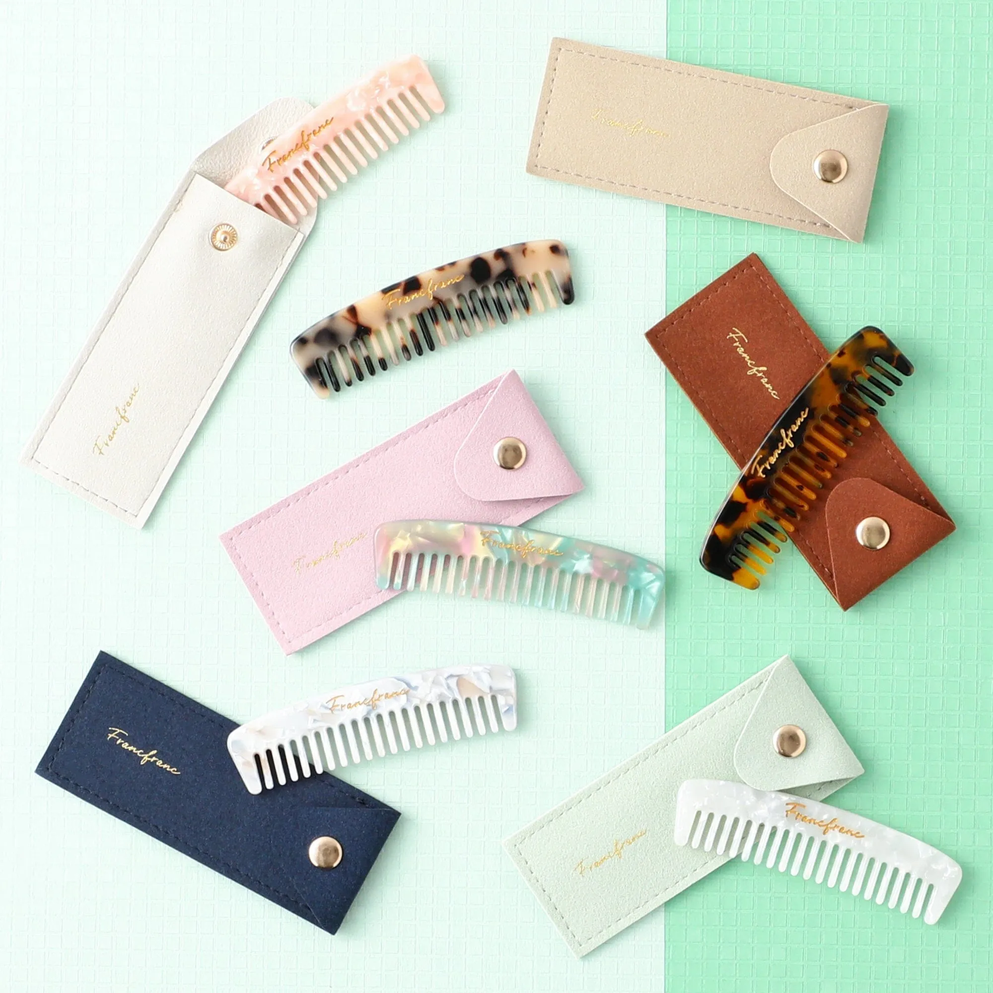 Compact Comb With Pouch S Beige