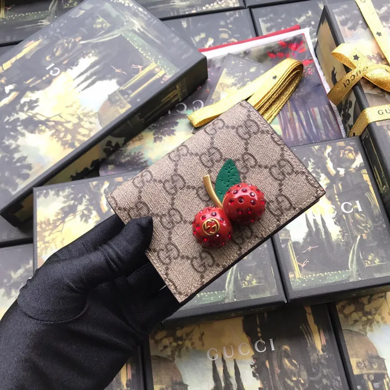 Gucci   Luxury Bags  888